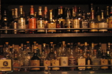 ウイスキー棚の写真